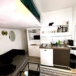 Stay In Montmartre