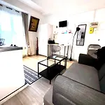 Stay In Montmartre